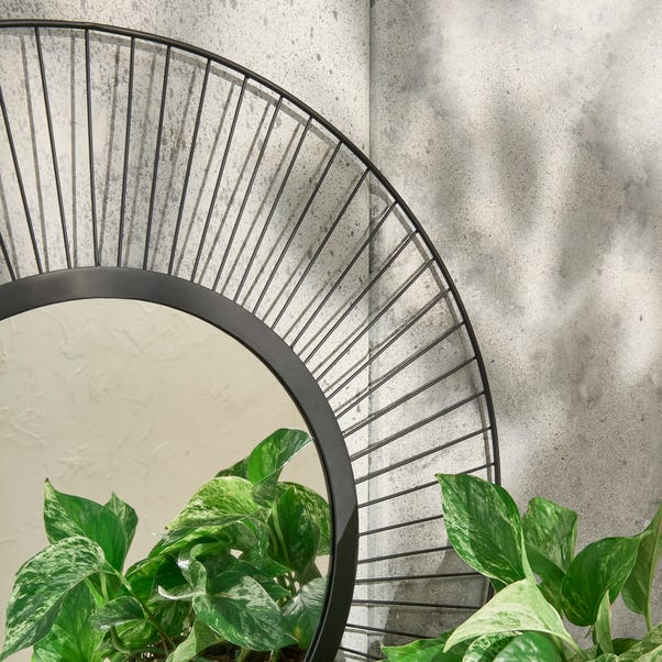  Elements Wire Round Indoor Outdoor Wall Mirror