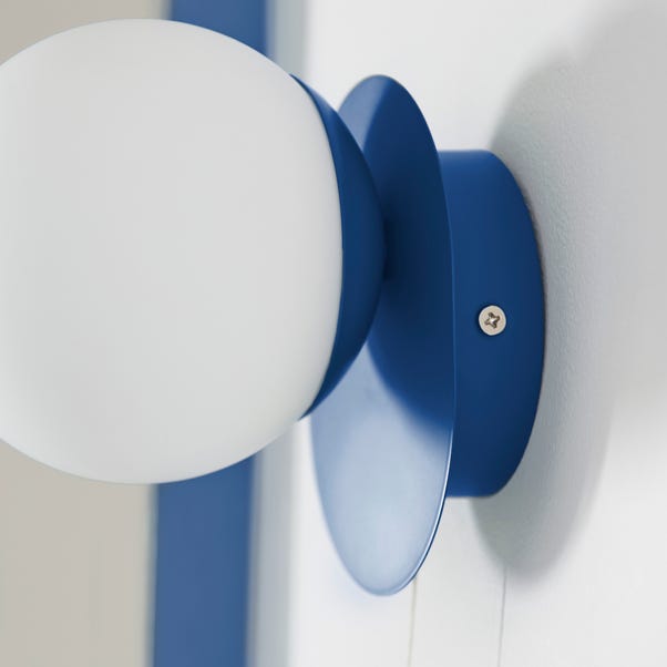  Elements Tela Bathroom Wall Light